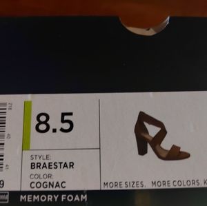 Women's Velcro Srap Sandal Heel